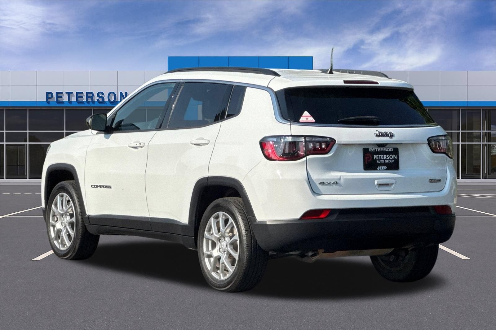 2024 Jeep Compass Latitude Lux FWD