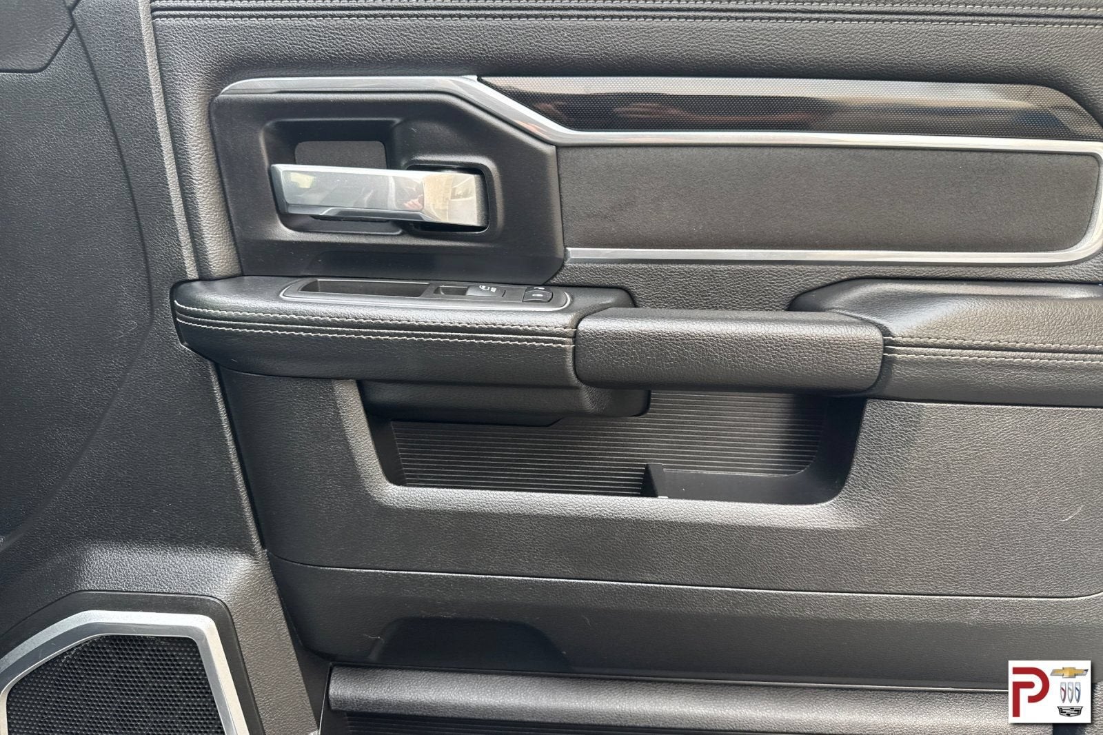 2022 RAM 3500 Laramie Crew Cab 4x4 6'4" Box