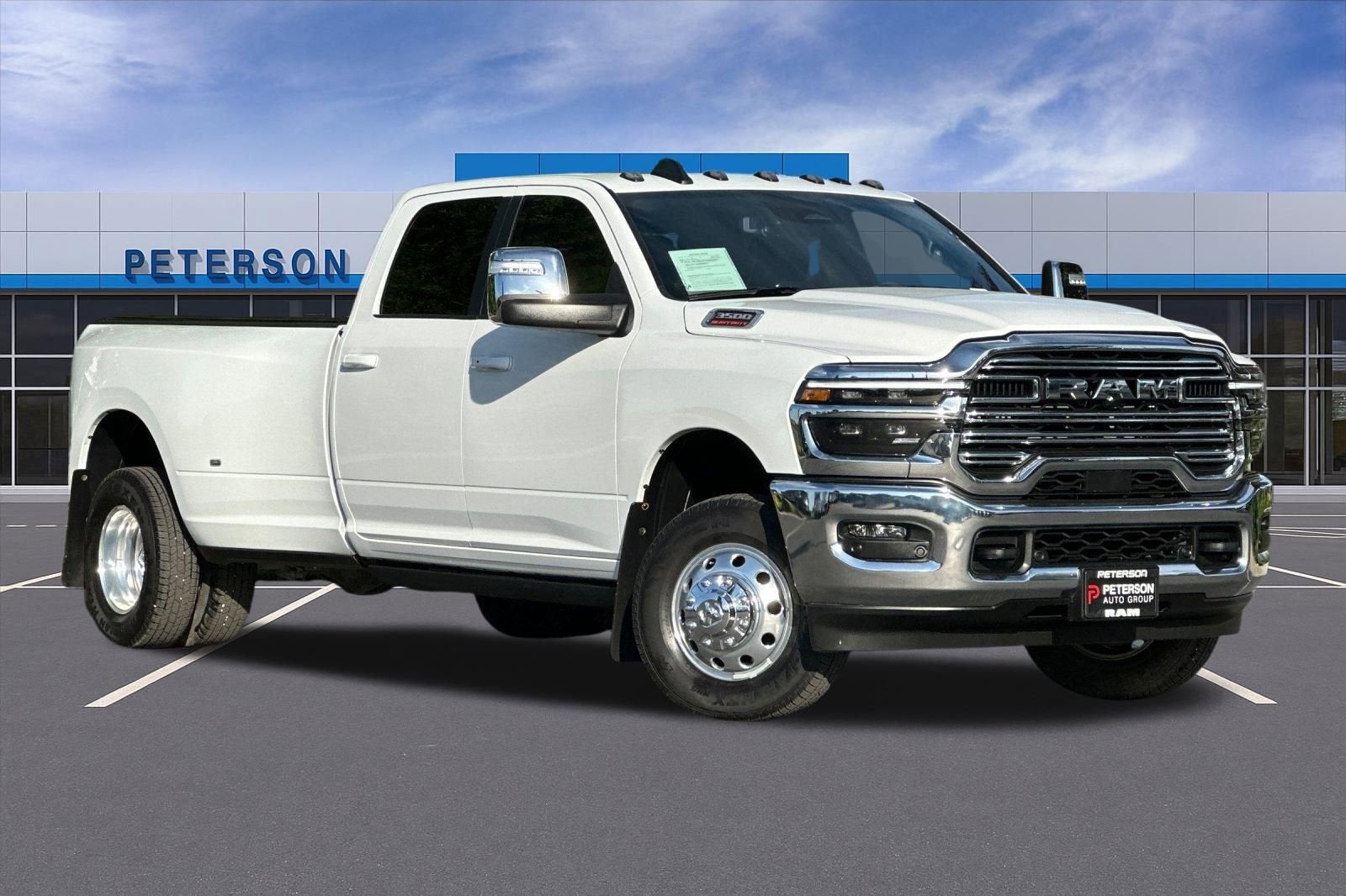 2025 RAM 3500 Laramie Crew Cab 4x4 8' Box