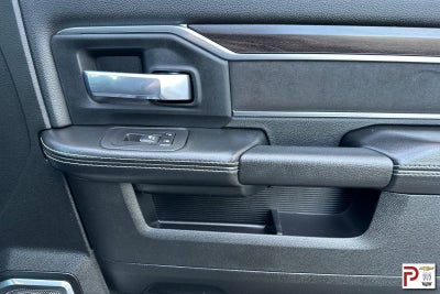 2025 RAM 3500 Laramie Crew Cab 4x4 8' Box