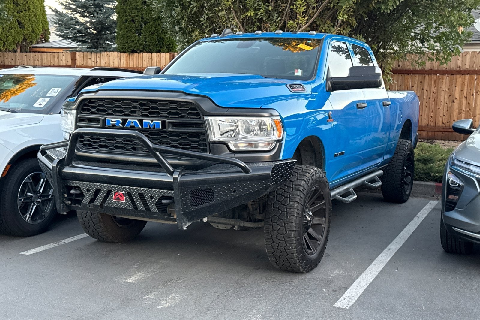 2022 RAM 2500 Tradesman Crew Cab 4x4 6'4" Box