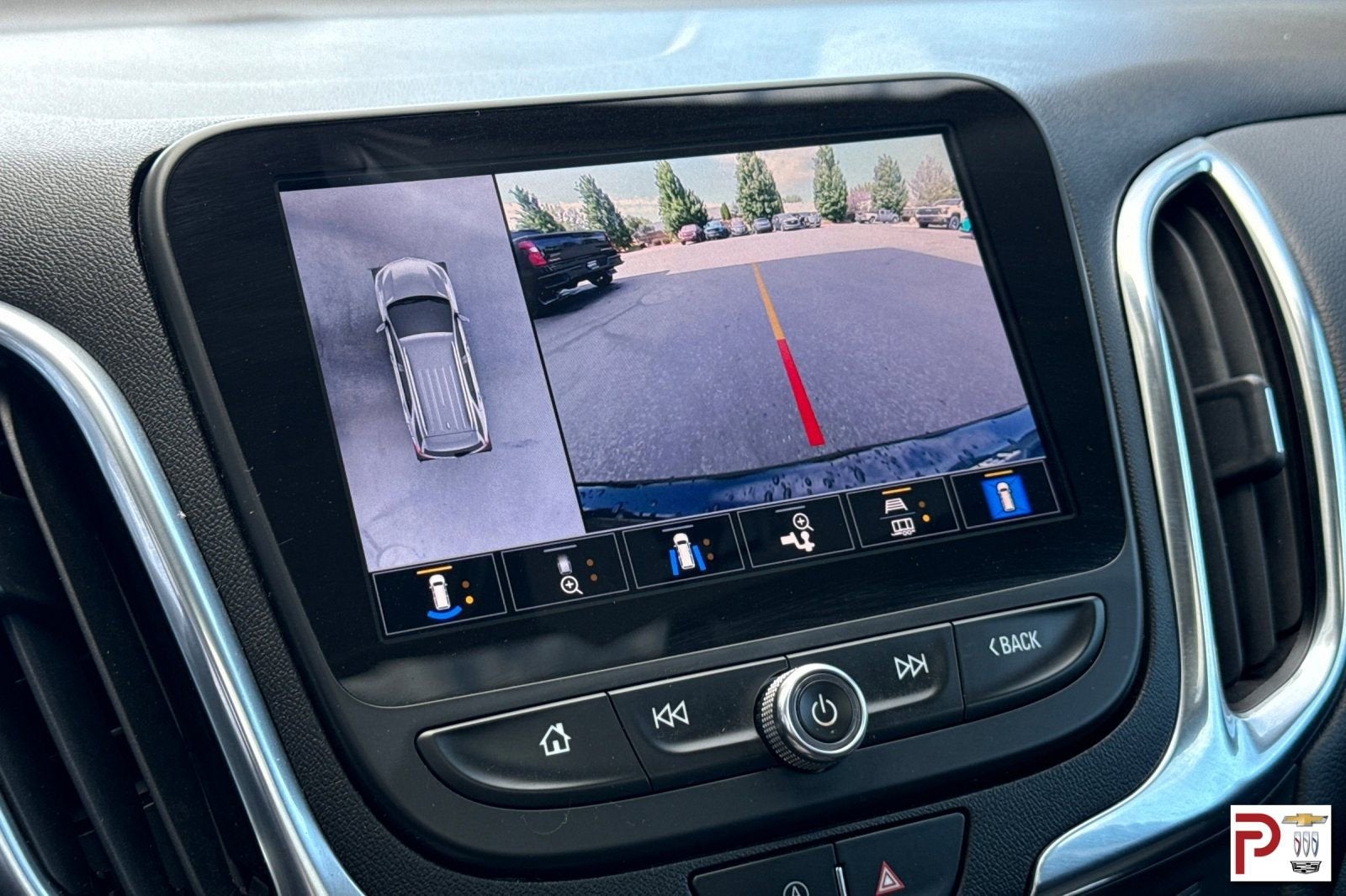 2022 Chevrolet Equinox LT - Photo 23