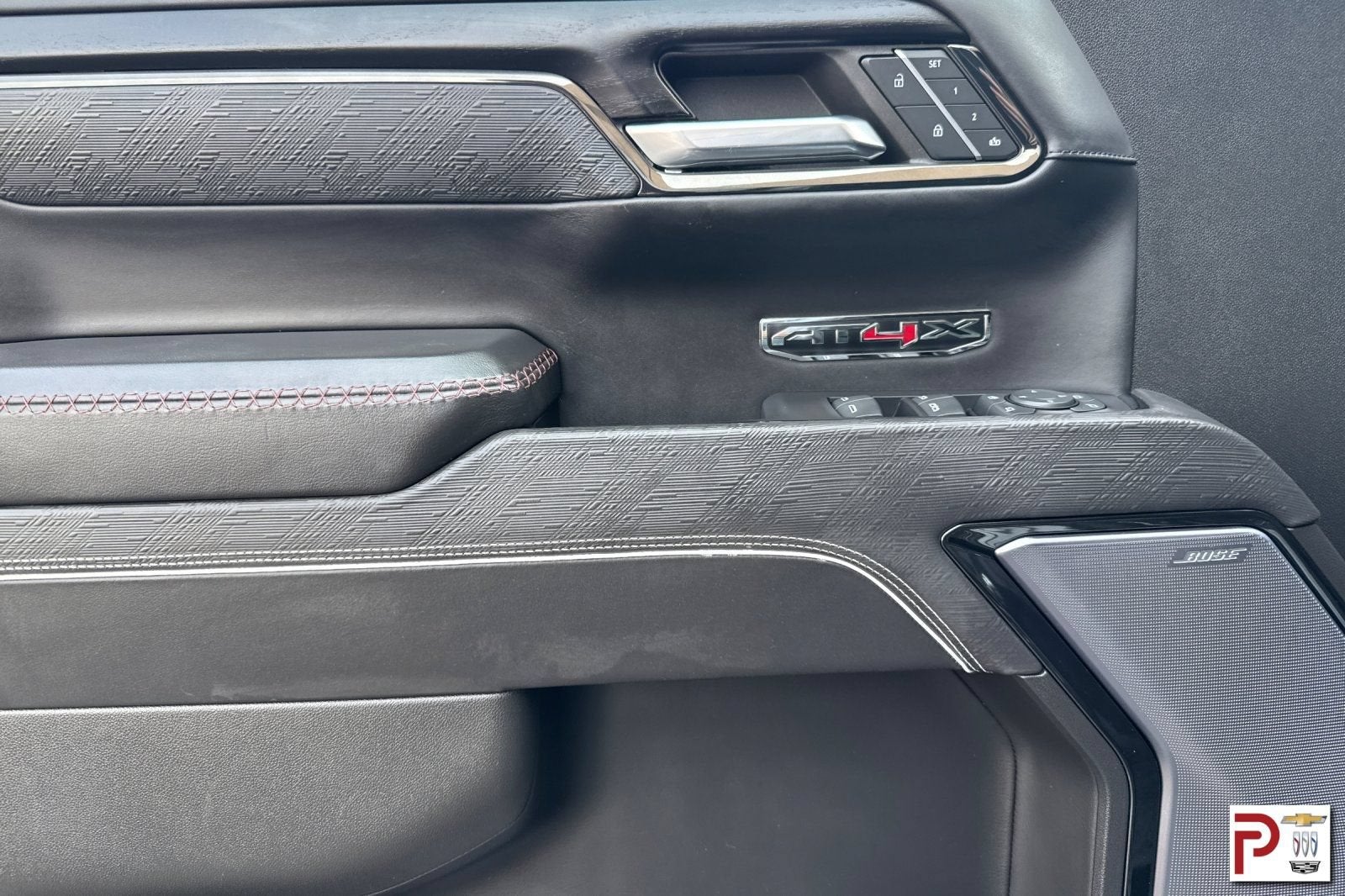 2024 GMC Sierra 1500 AT4X