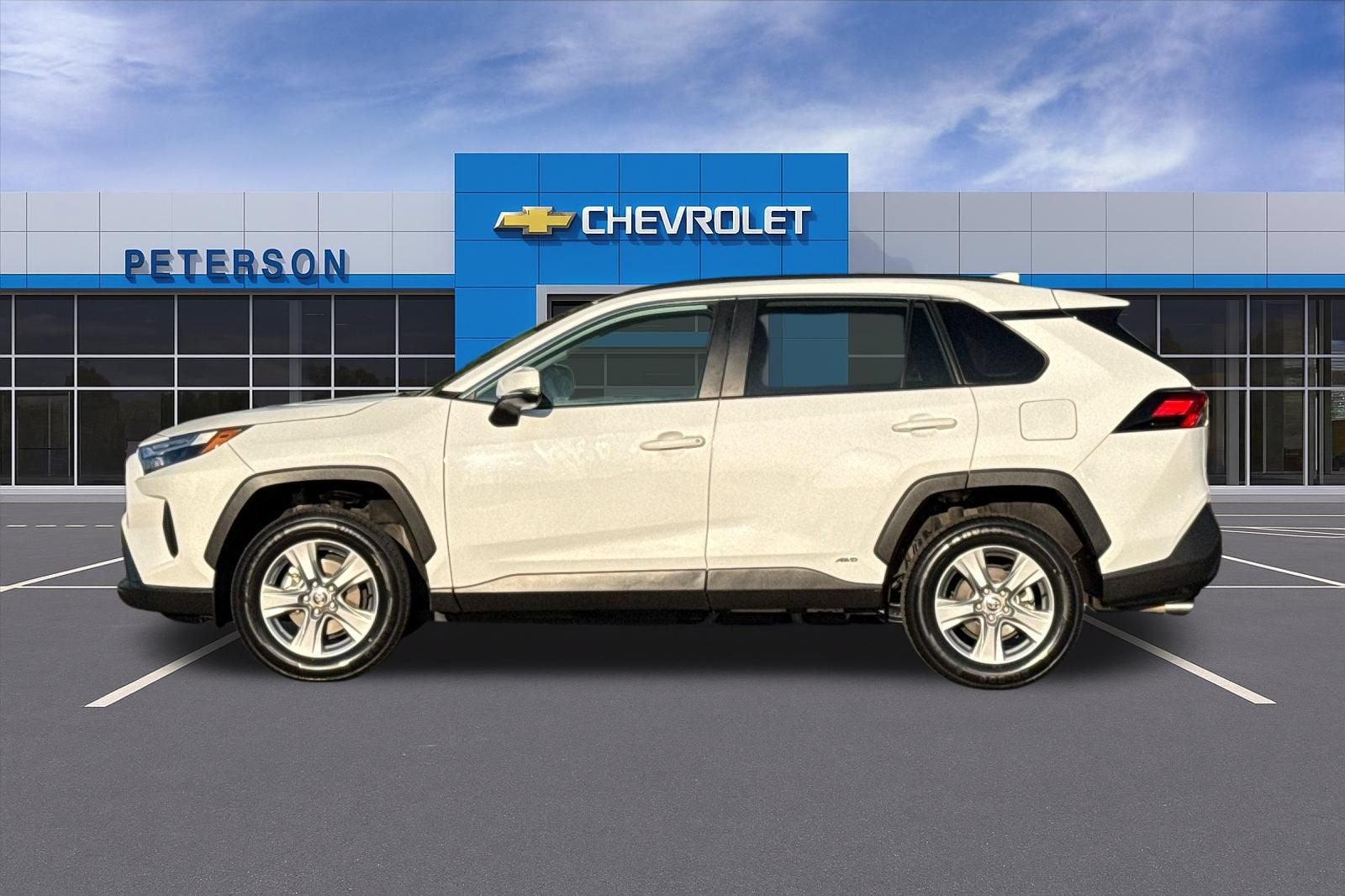 2025 Toyota RAV4 Hybrid XLE