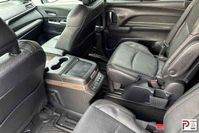 2025 Toyota Sienna Platinum