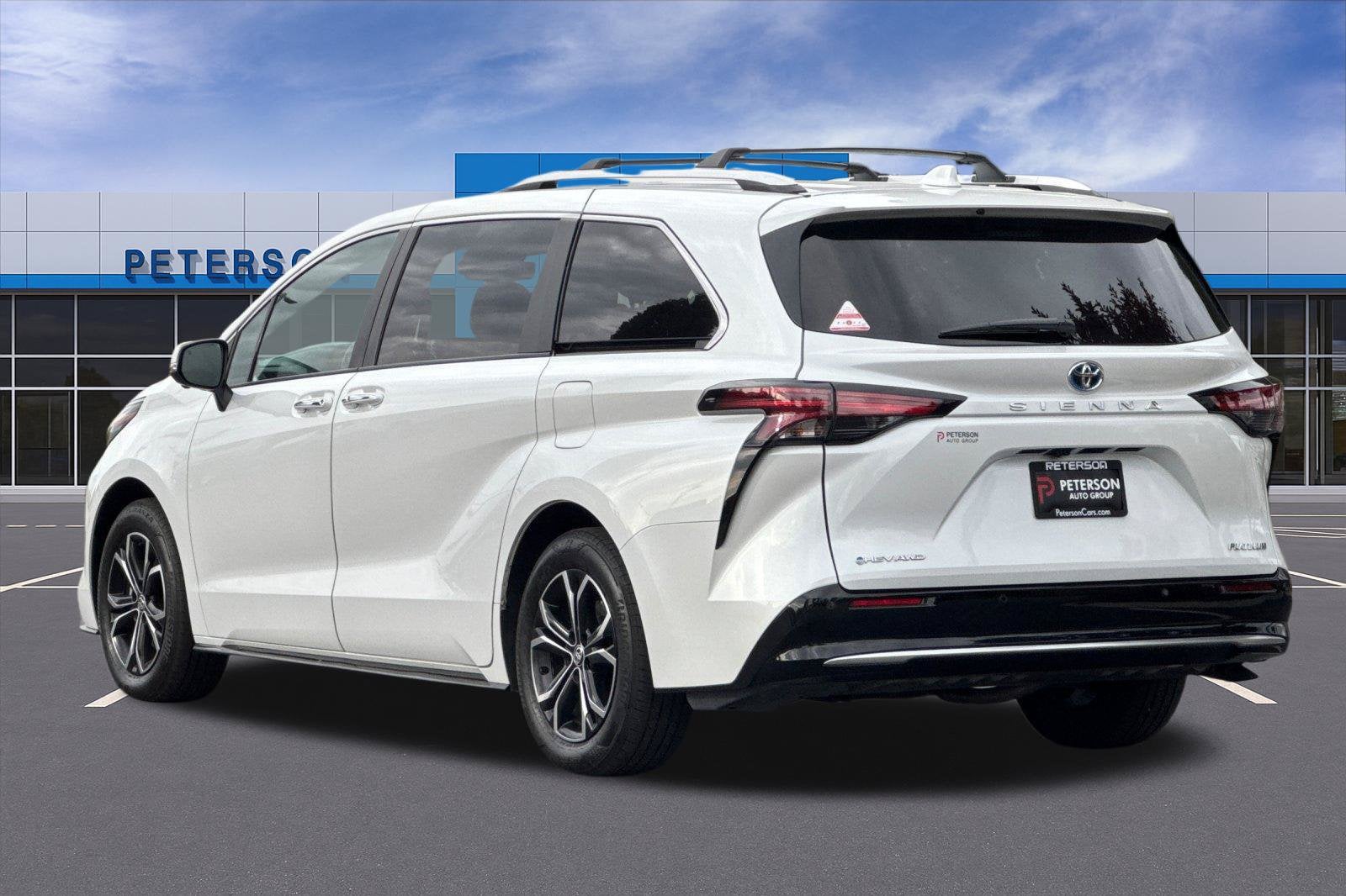 2025 Toyota Sienna Platinum