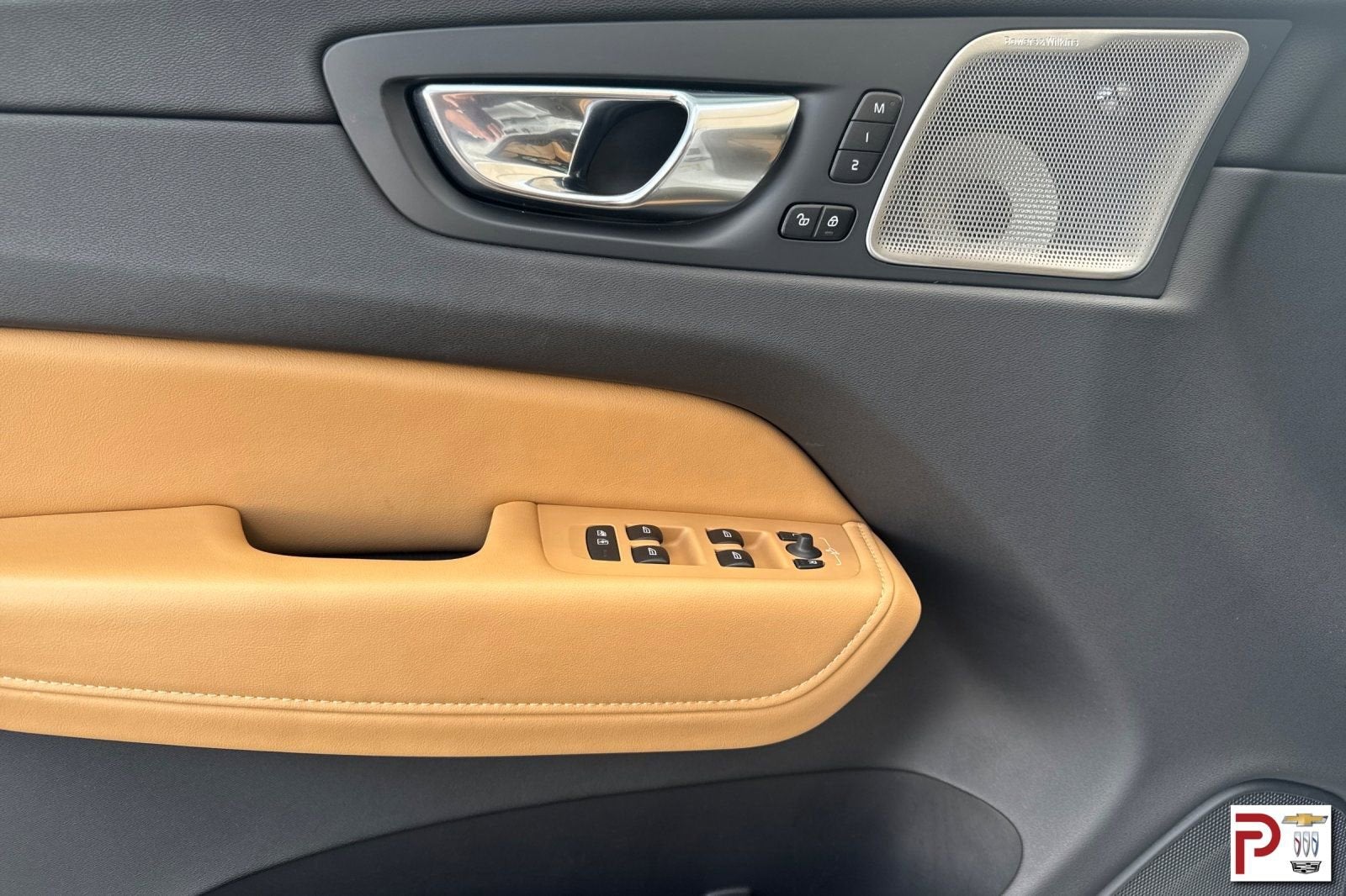 2022 Volvo XC60 Recharge Plug-In Hybrid T8 Inscription