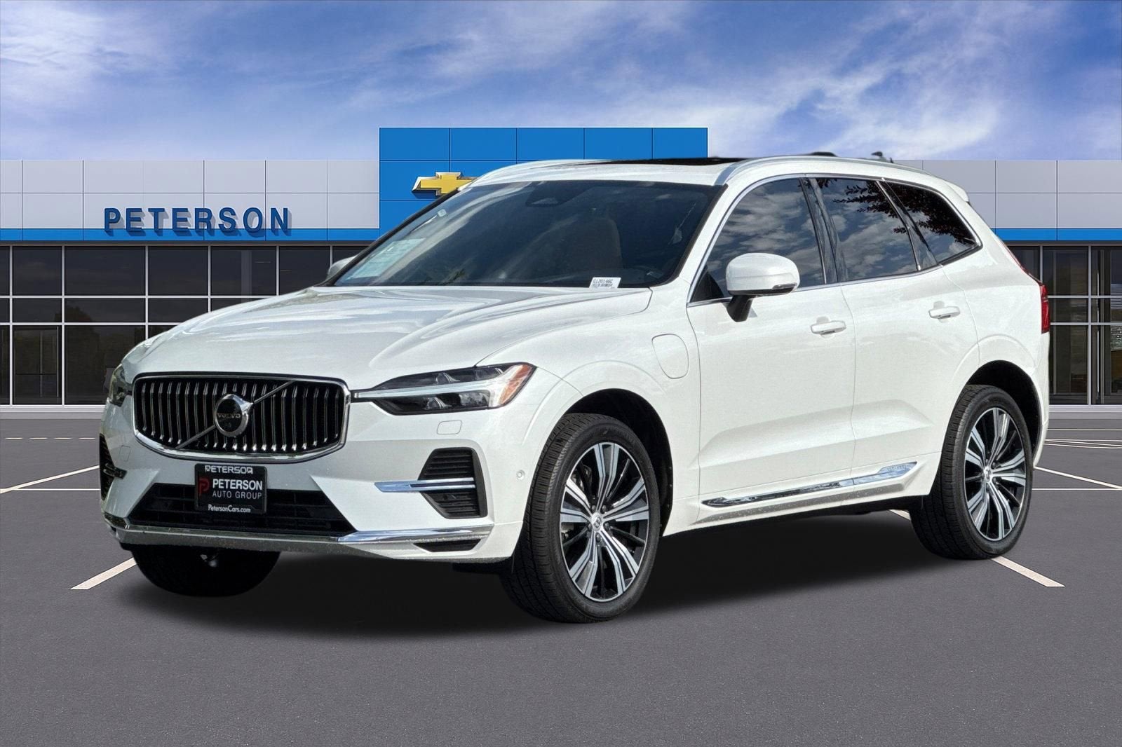 2022 Volvo XC60 Recharge Plug-In Hybrid T8 Inscription